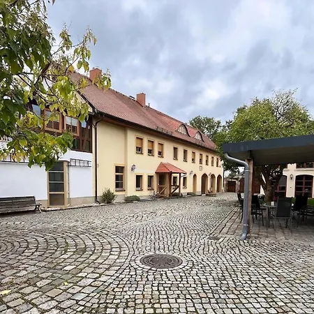 Altmickten 4